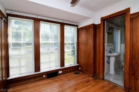 3380 Milverton Road Shaker Heights OH 44120