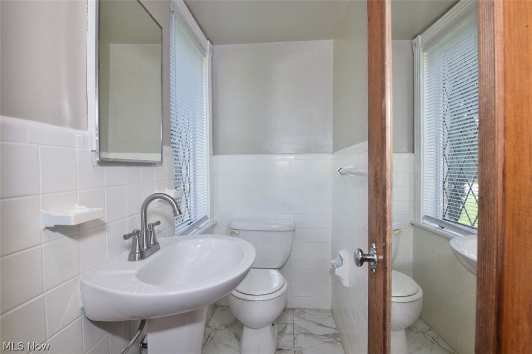 3380 Milverton Road Shaker Heights OH 44120