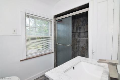 3380 Milverton Road Shaker Heights OH 44120