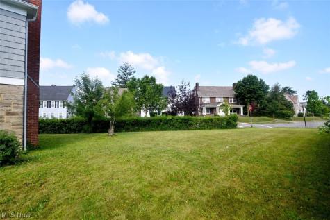 3380 Milverton Road Shaker Heights OH 44120