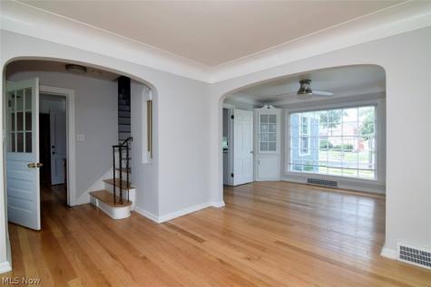 3380 Milverton Road Shaker Heights OH 44120