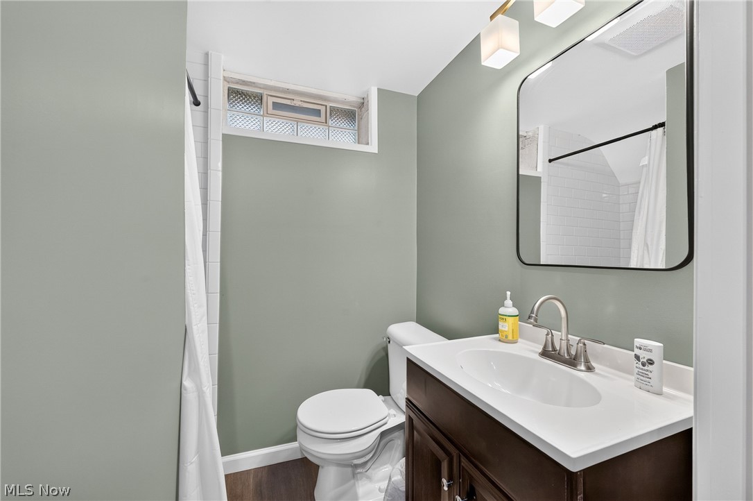 305 E 329th Street Willowick OH 44095