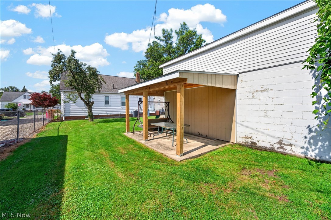 305 E 329th Street Willowick OH 44095