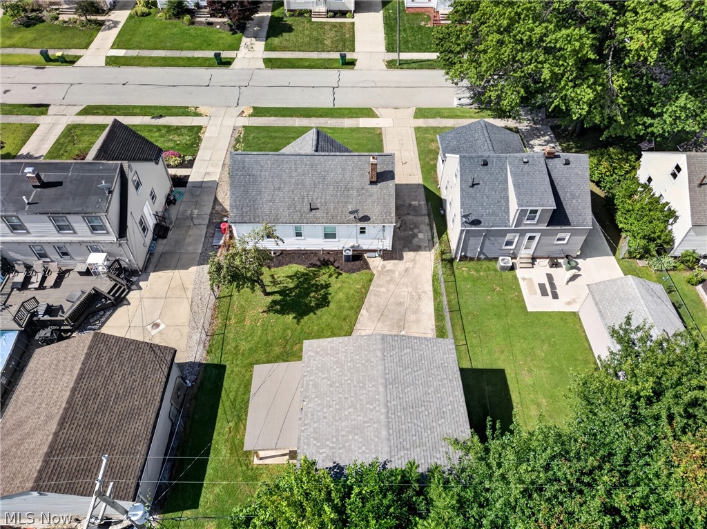 305 E 329th Street Willowick OH 44095