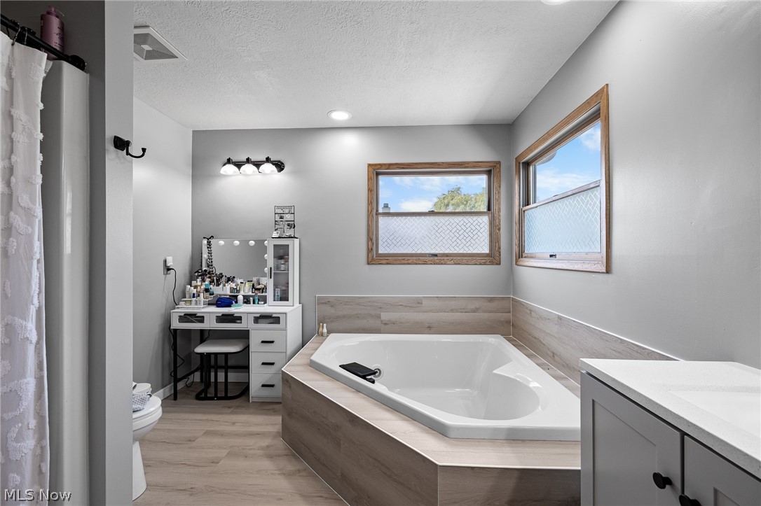 509 William Lagrange OH 44050