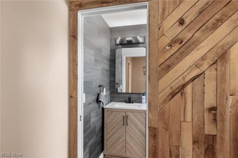 509 William Lagrange OH 44050