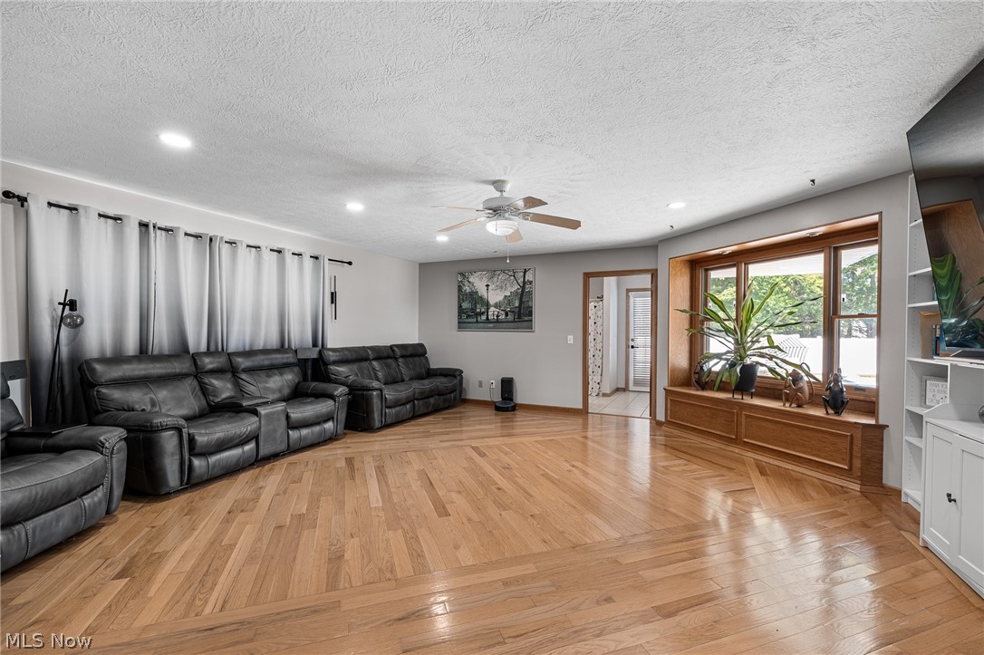 509 William Lagrange OH 44050