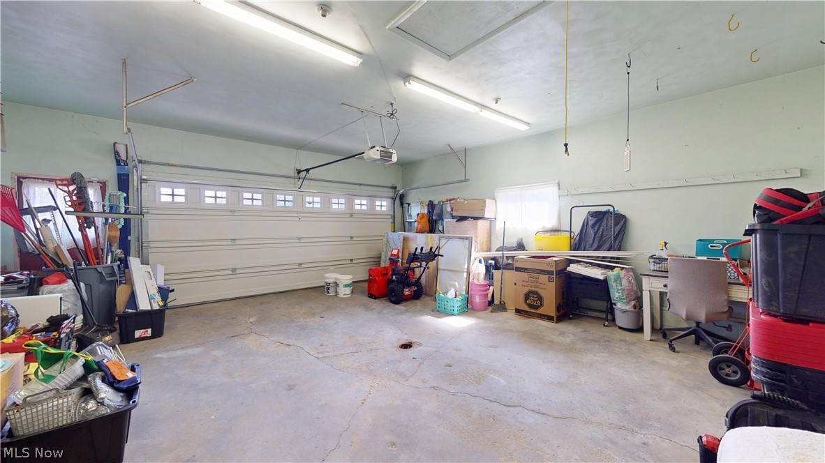 5143 Calla Avenue NW Champion OH 44483