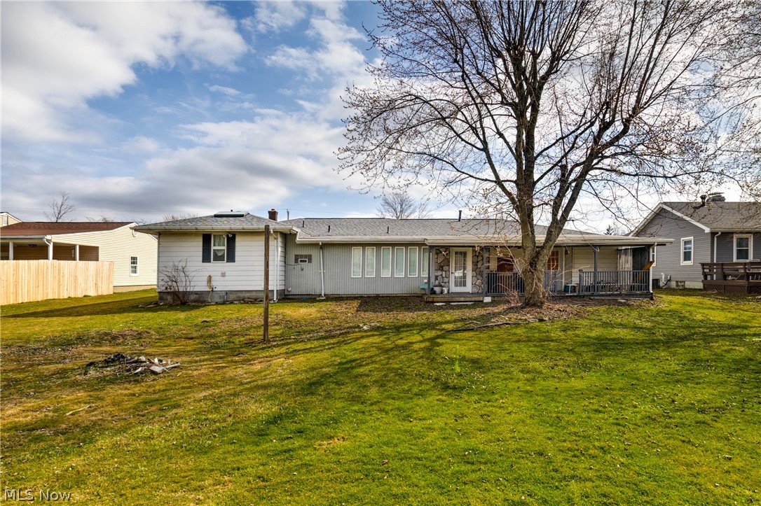 5143 Calla Avenue NW Champion OH 44483
