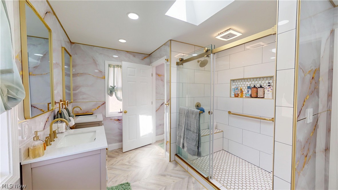 5143 Calla Avenue NW Champion OH 44483