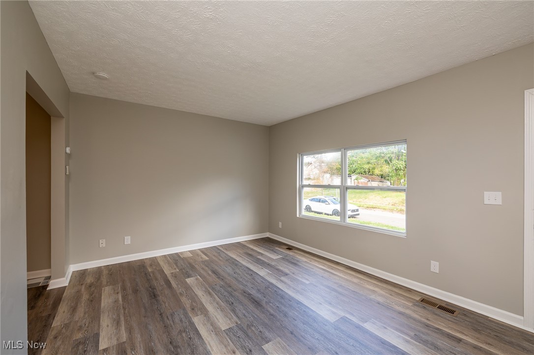 2278 26th Street SW Akron OH 44314