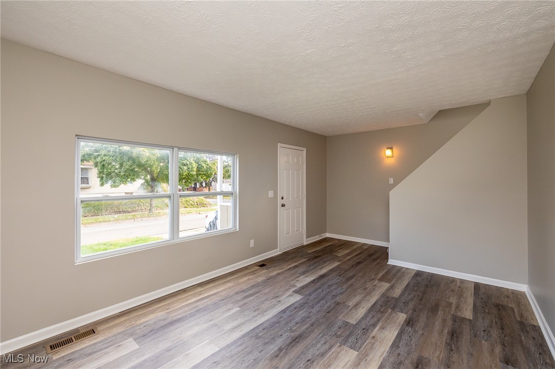 2278 26th Street SW Akron OH 44314