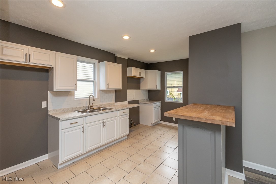 2278 26th Street SW Akron OH 44314