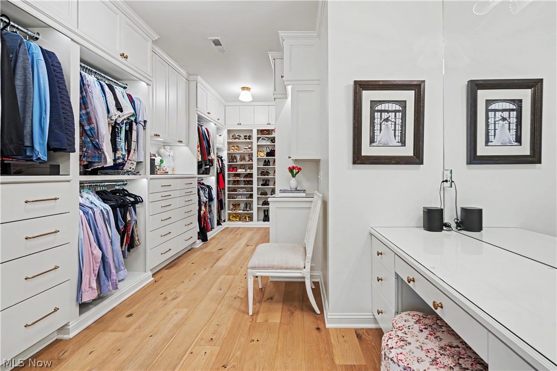 33683 Via San Angelo Drive Avon OH 44011