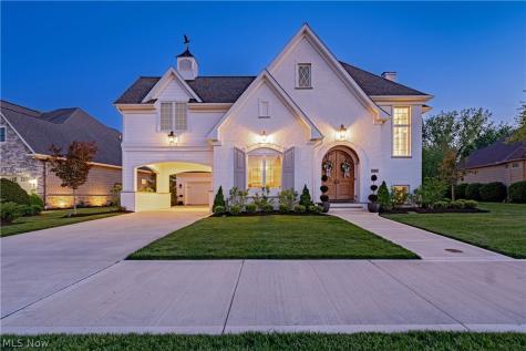 33683 Via San Angelo Drive Avon OH 44011
