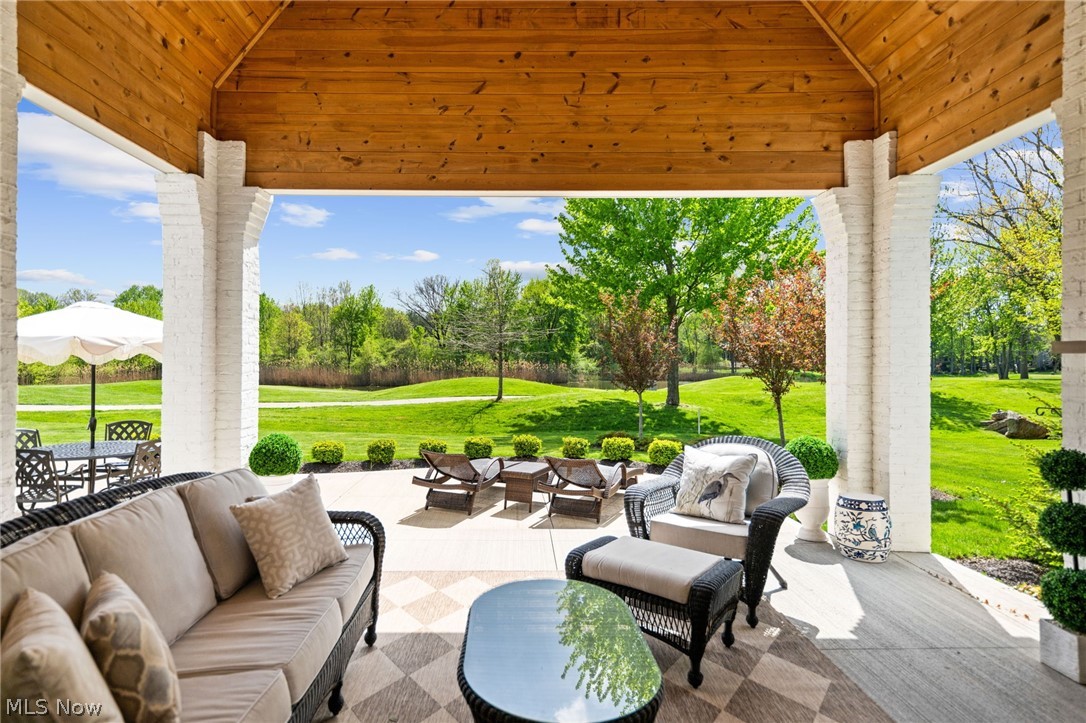 33683 Via San Angelo Drive Avon OH 44011