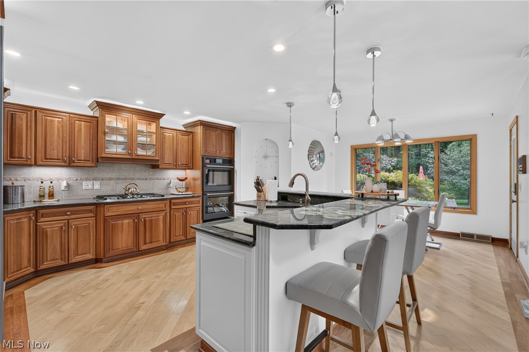 180 Huntington Trail Cortland OH 44410