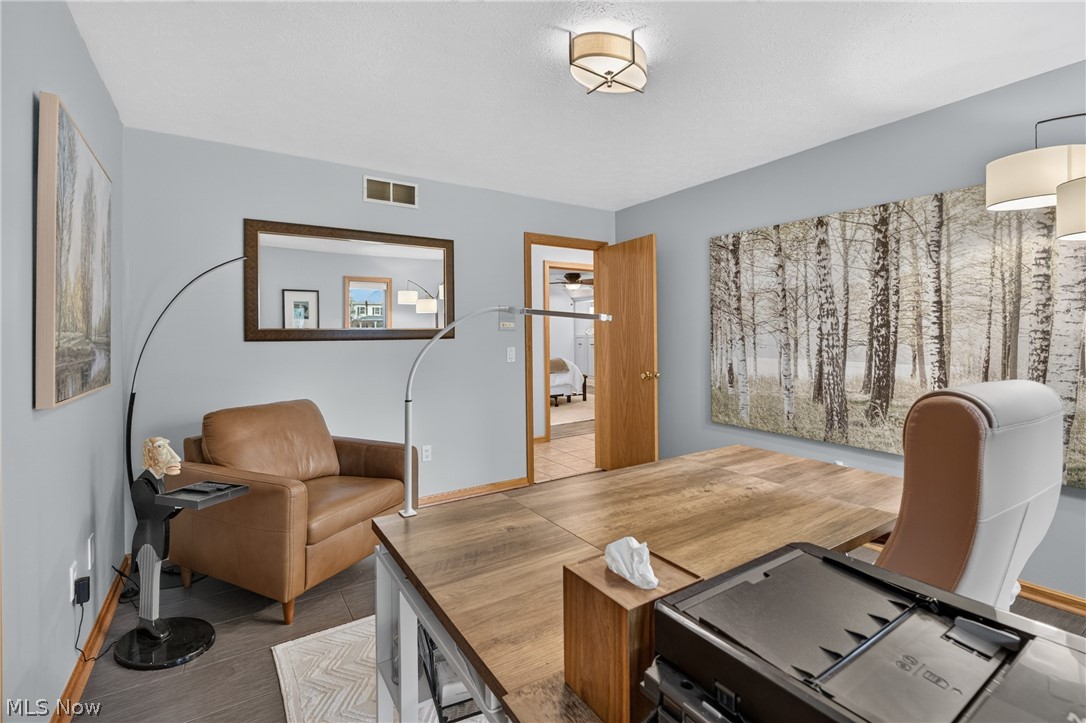 180 Huntington Trail Cortland OH 44410