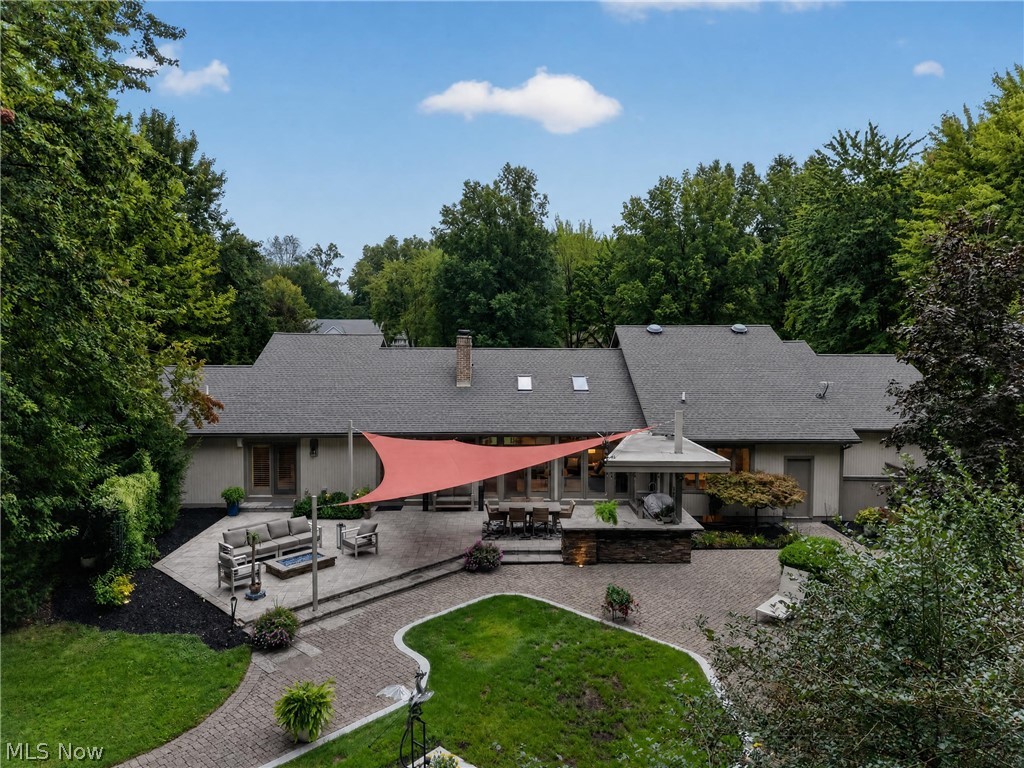 180 Huntington Trail Cortland OH 44410