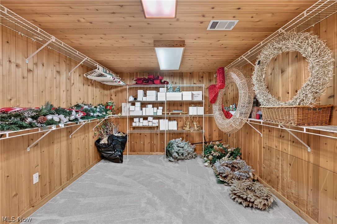 180 Huntington Trail Cortland OH 44410