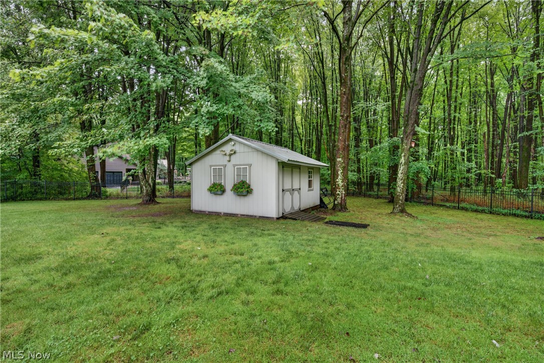180 Huntington Trail Cortland OH 44410