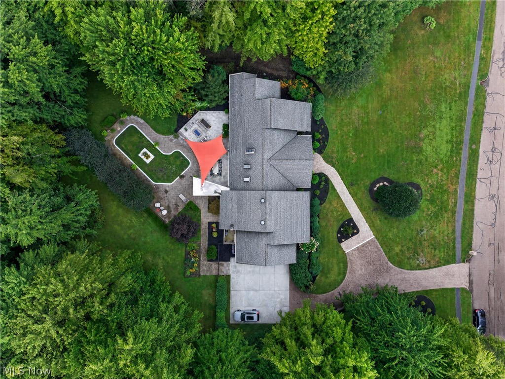 180 Huntington Trail Cortland OH 44410