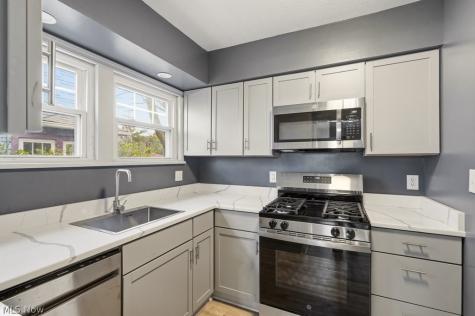 2209 Lamberton Road Cleveland Heights OH 44118