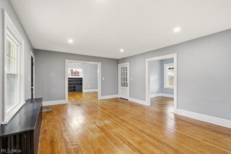 2209 Lamberton Road Cleveland Heights OH 44118