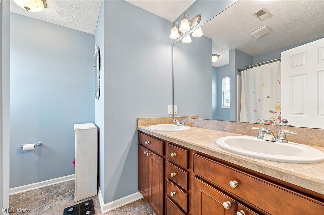 9110 Morgan Circle North Ridgeville OH 44039