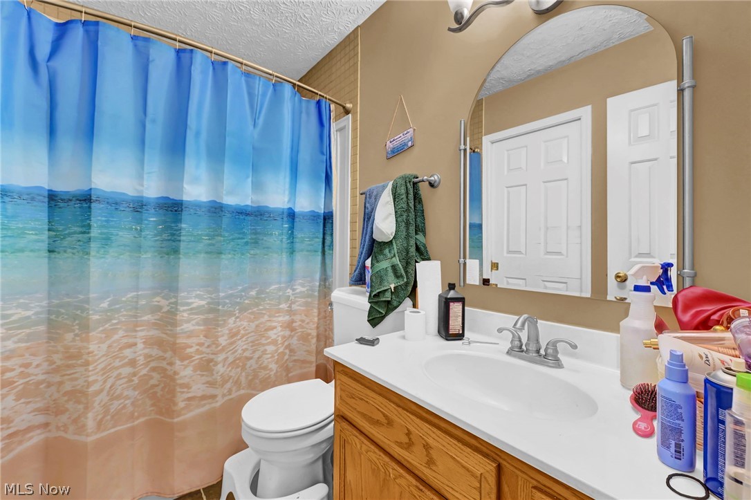 685 W Lake Street Ravenna OH 44266
