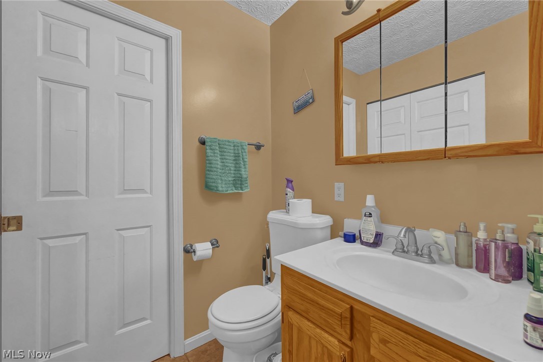 685 W Lake Street Ravenna OH 44266