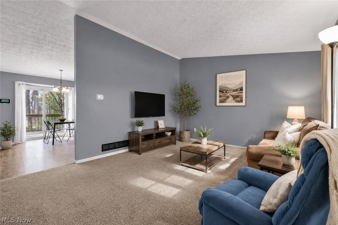 685 W Lake Street Ravenna OH 44266