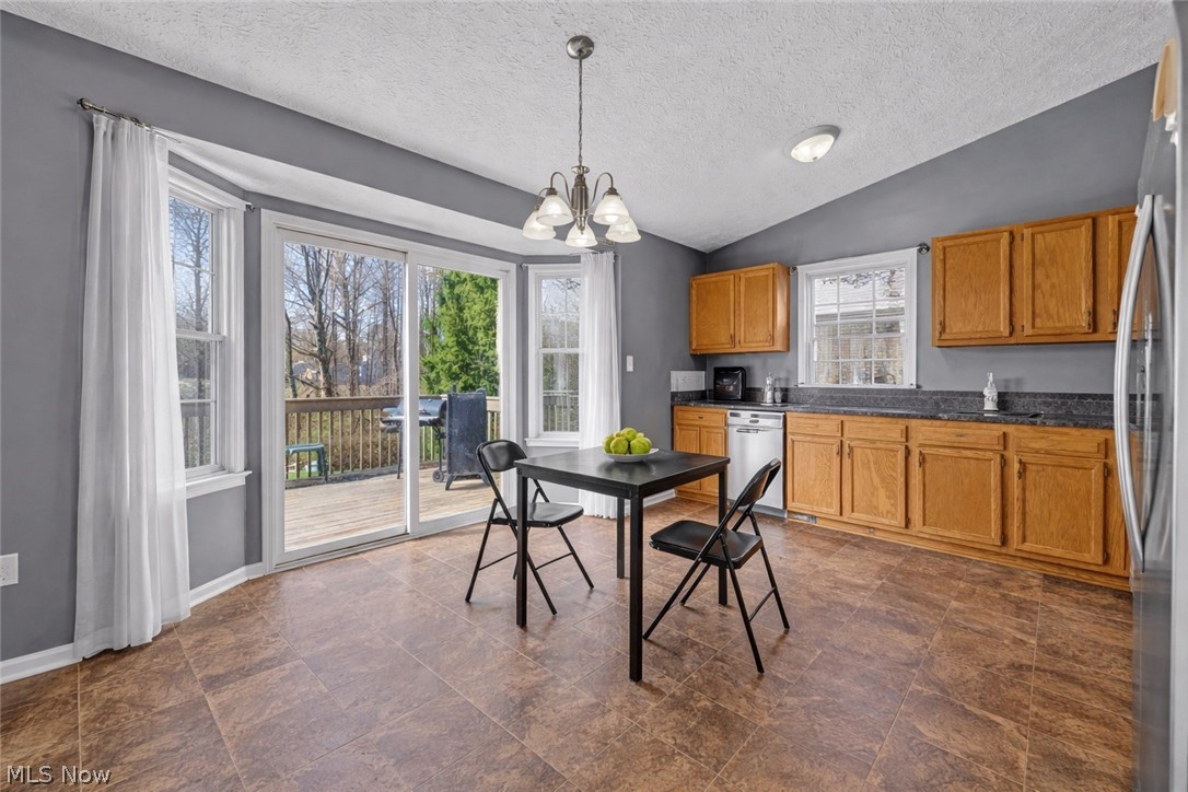 685 W Lake Street Ravenna OH 44266