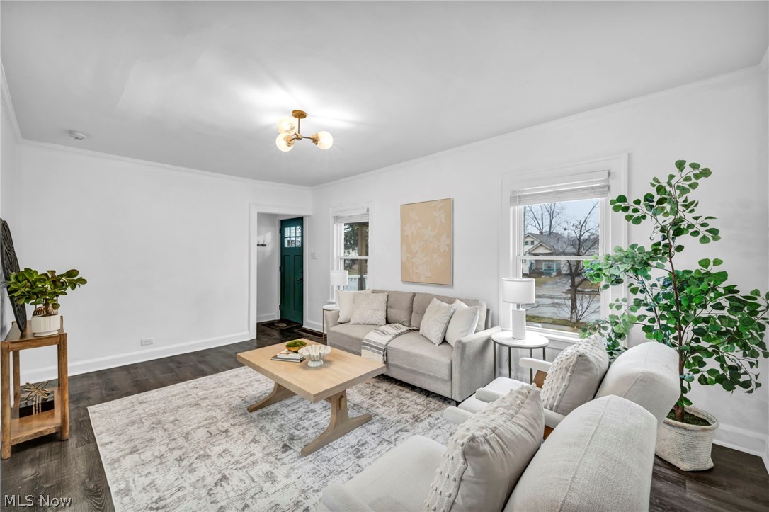 2204 Bunts Road Lakewood OH 44107