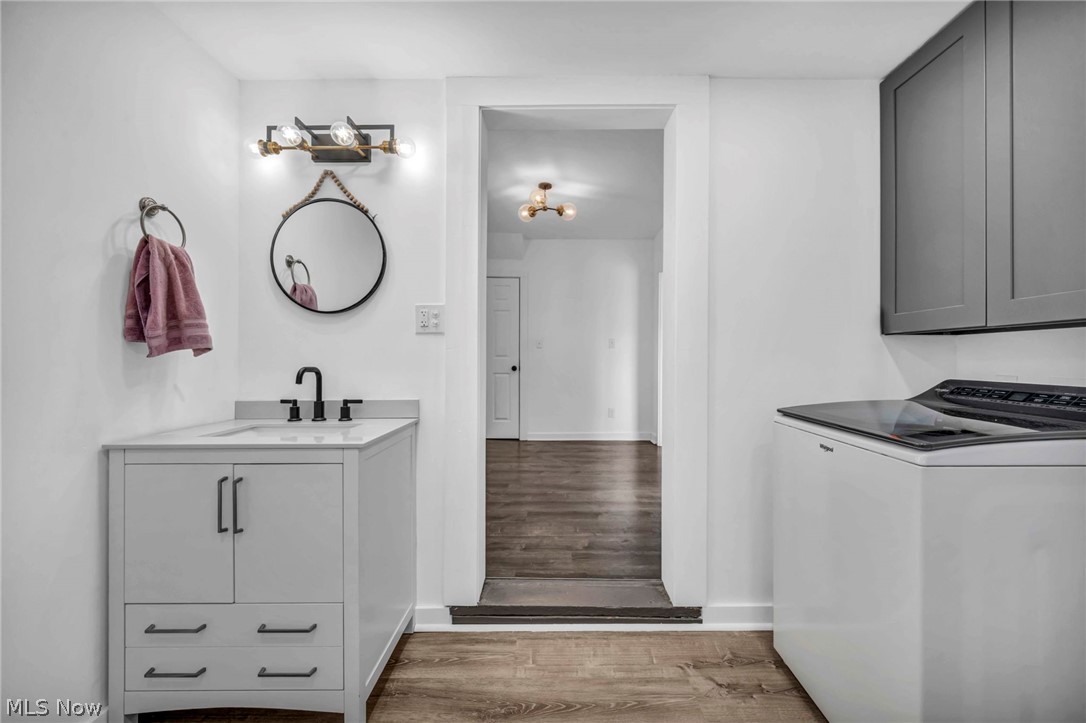 2204 Bunts Road Lakewood OH 44107