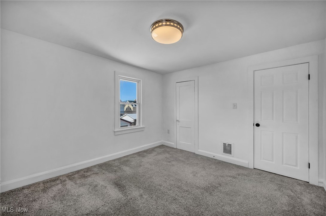 2204 Bunts Road Lakewood OH 44107