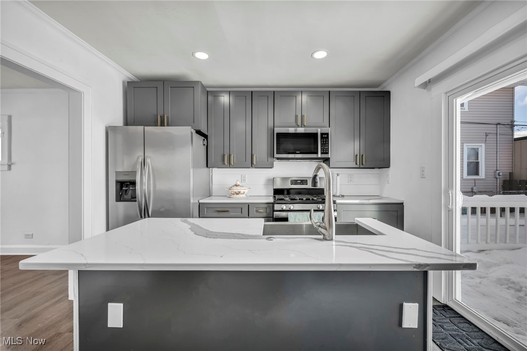 2204 Bunts Road Lakewood OH 44107