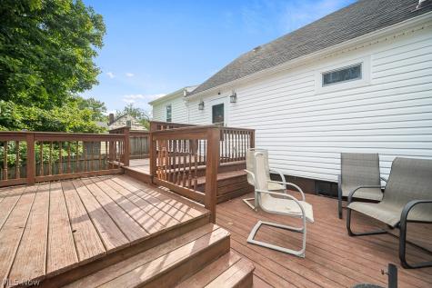 2719 Mohican Boulevard Lakemore OH 44312