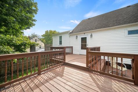 2719 Mohican Boulevard Lakemore OH 44312