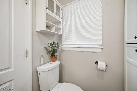 2719 Mohican Boulevard Lakemore OH 44312