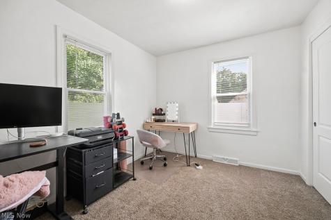 2719 Mohican Boulevard Lakemore OH 44312