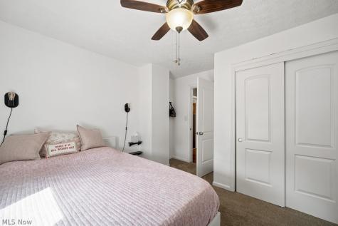 2719 Mohican Boulevard Lakemore OH 44312