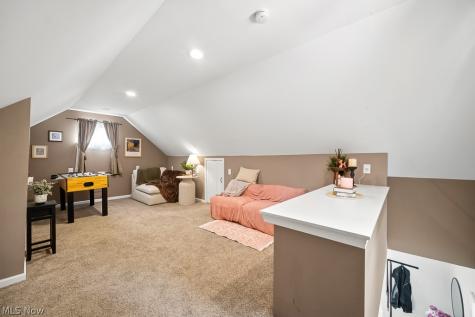 2719 Mohican Boulevard Lakemore OH 44312