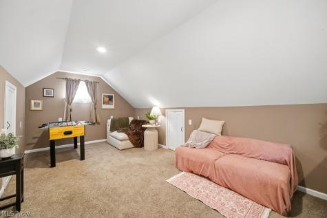 2719 Mohican Boulevard Lakemore OH 44312