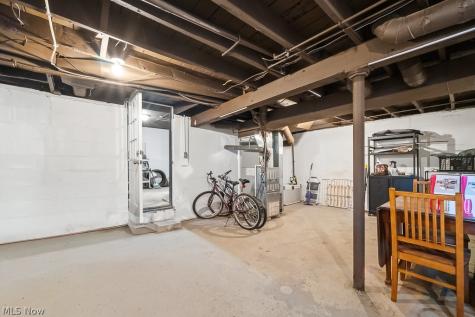 2719 Mohican Boulevard Lakemore OH 44312
