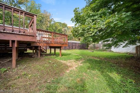2719 Mohican Boulevard Lakemore OH 44312