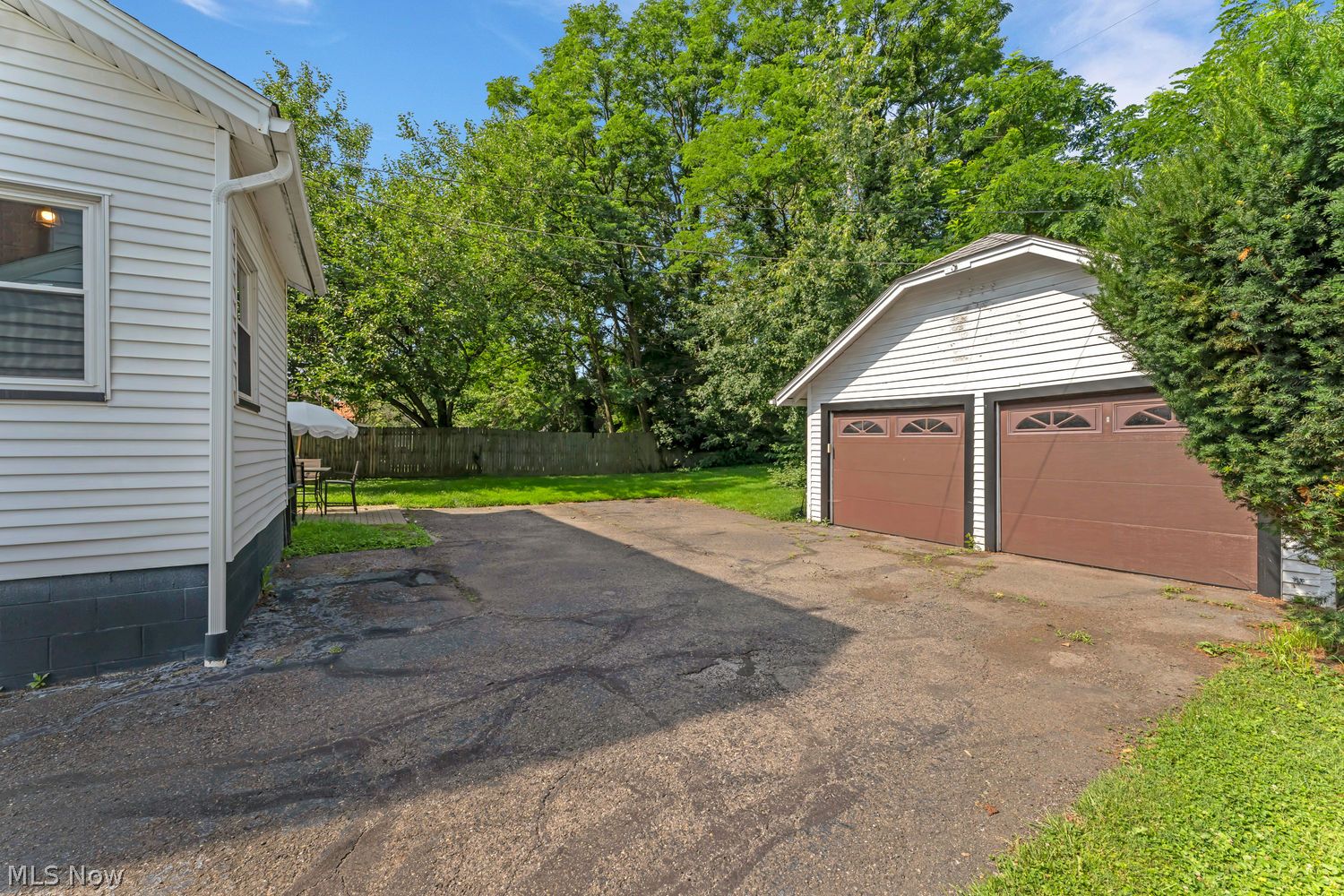 199 Genesee Avenue NE Warren OH 44483
