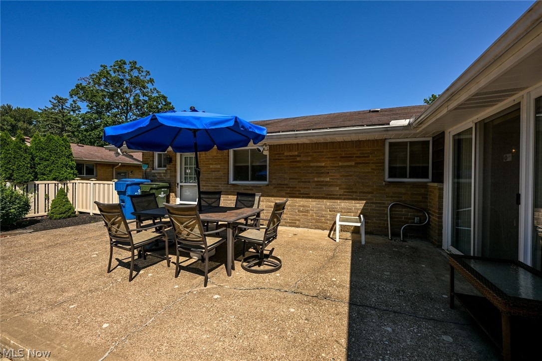 5014 Douglas Drive North Olmsted OH 44070