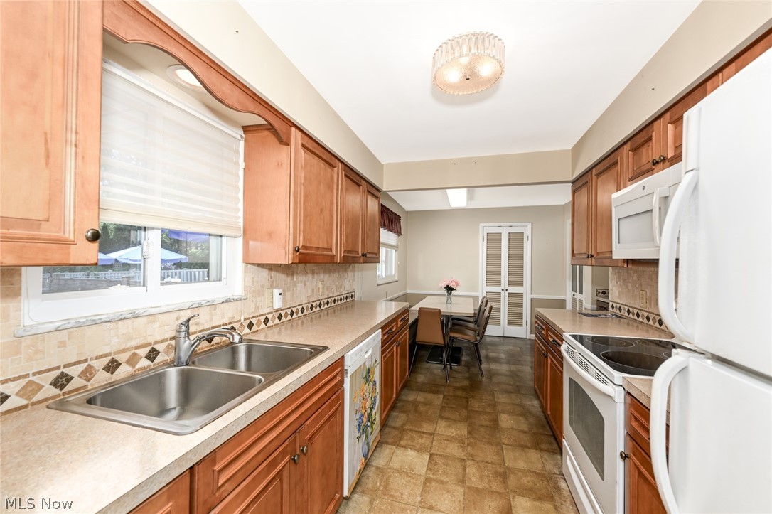 5014 Douglas Drive North Olmsted OH 44070