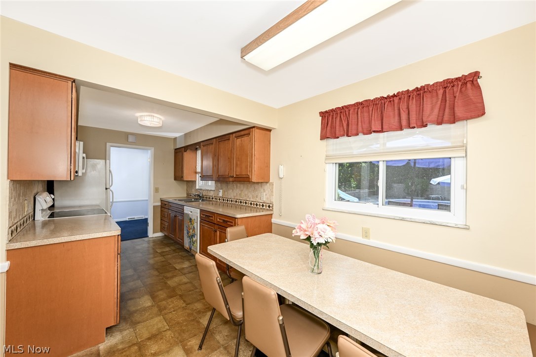 5014 Douglas Drive North Olmsted OH 44070